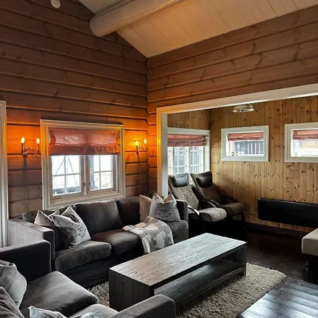 Cosy At For 8 People - 3 Br Maurset